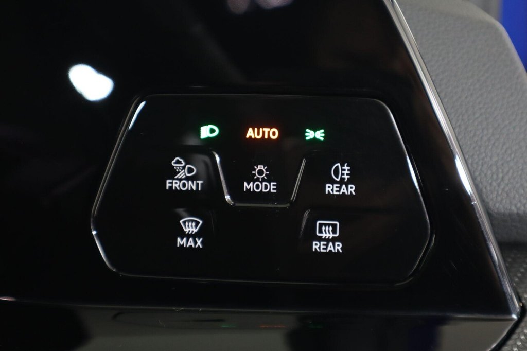 Used Volkswagen Golf 2023 for sale - 76559477: Photo 23