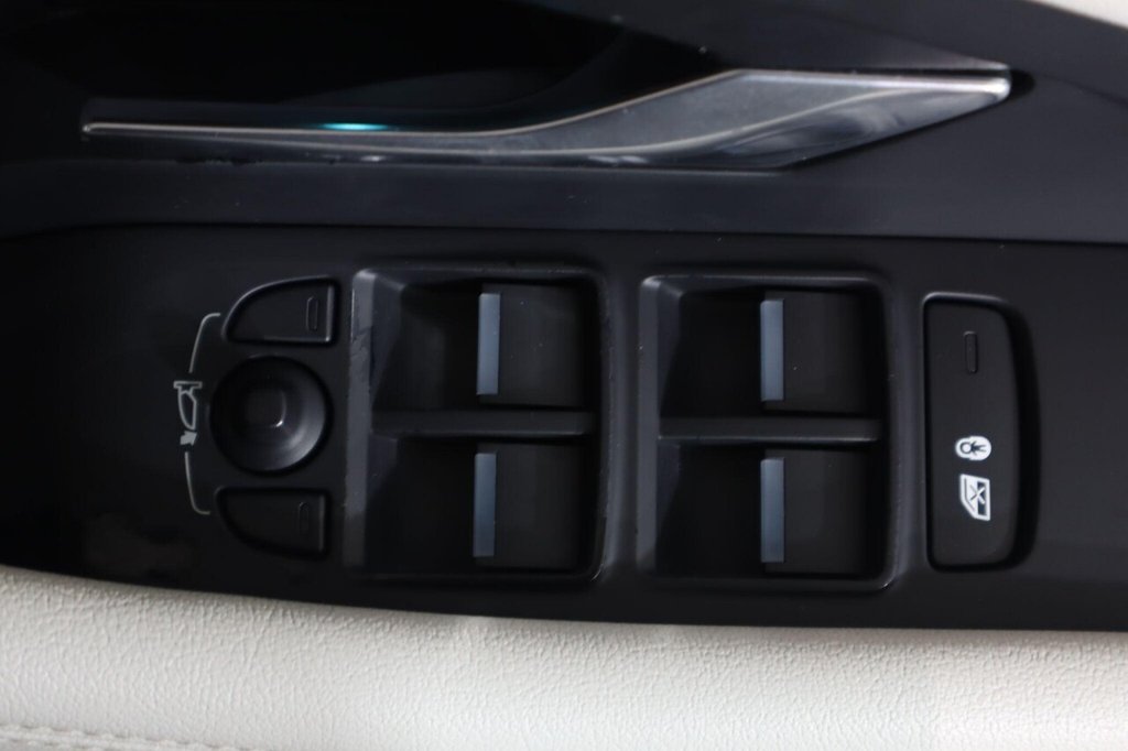 Used Jaguar E-Pace 2018 for sale - 77200359: Photo 27