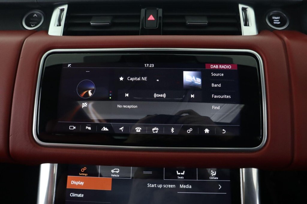 Used Land Rover Range Rover Sport 2018 for sale - 76655309: Photo 40