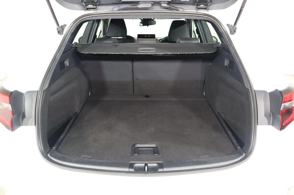 Used Toyota Corolla 2023 for sale - 77477398: Photo 44