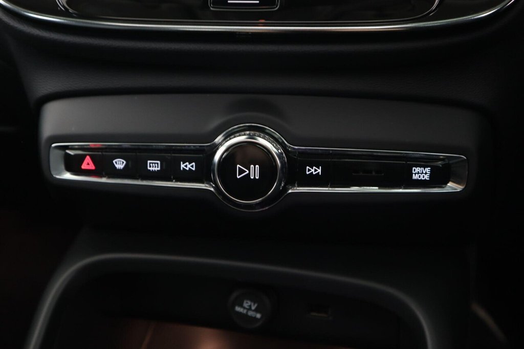 Used Volvo XC40 2019 for sale - 76724809: Photo 21