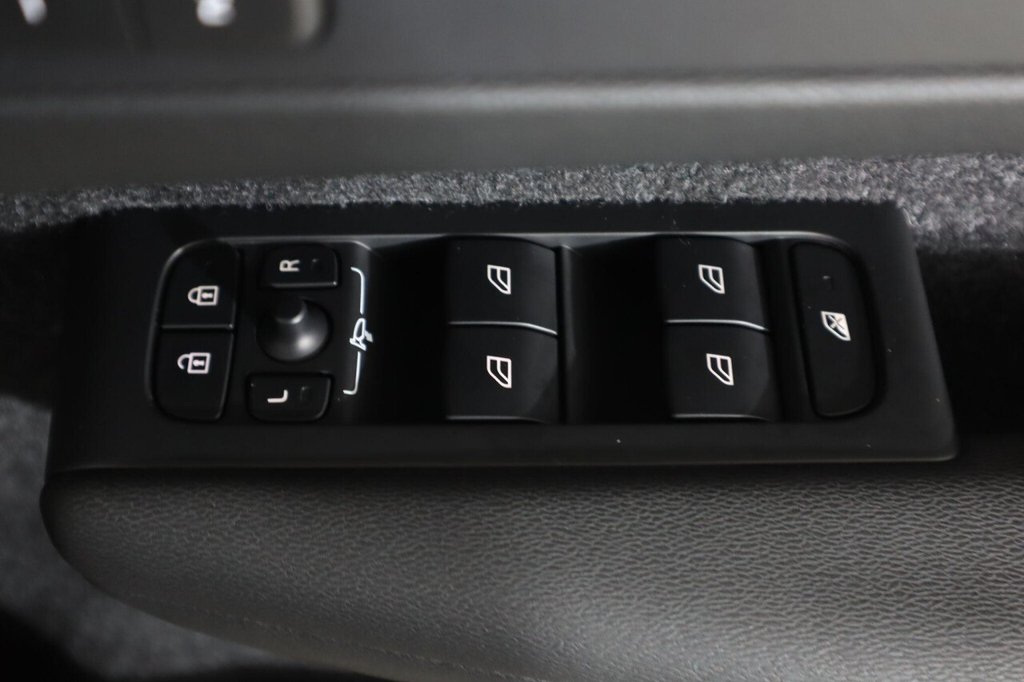 Used Volvo XC40 2019 for sale - 76724809: Photo 29