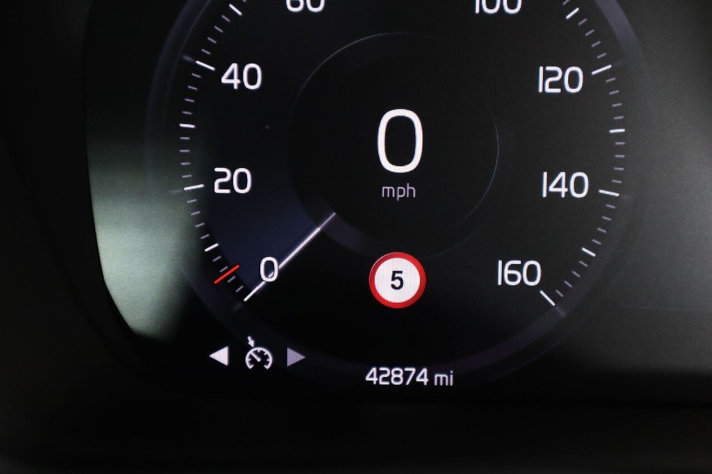 Used Volvo XC40 2019 for sale - 76724809: Photo 47