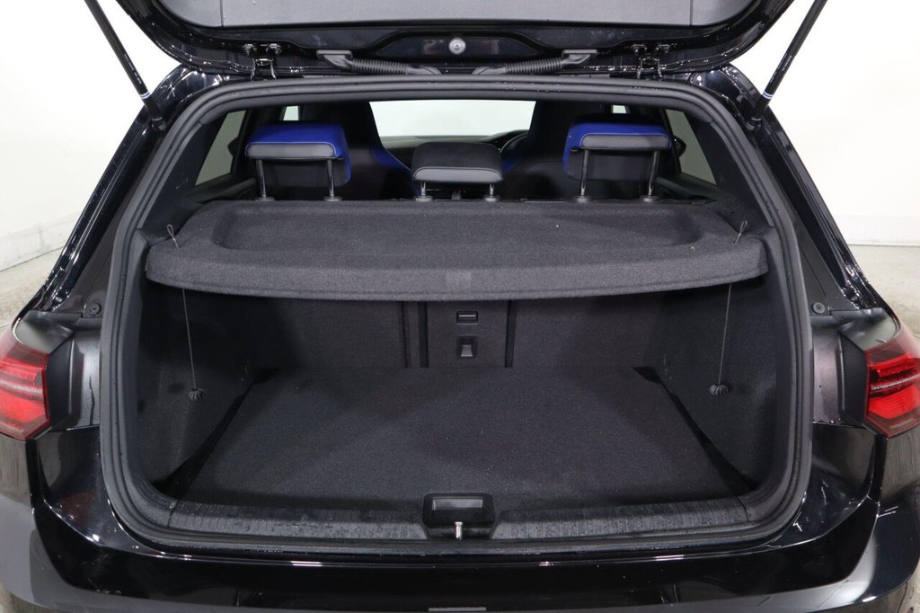 Used Volkswagen Golf 2023 for sale - 76914783: Photo 48