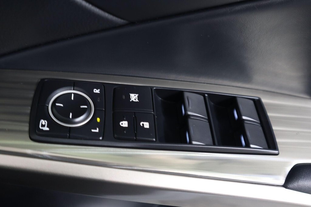 Used Lexus IS 2018 for sale - 78154308: Photo 29