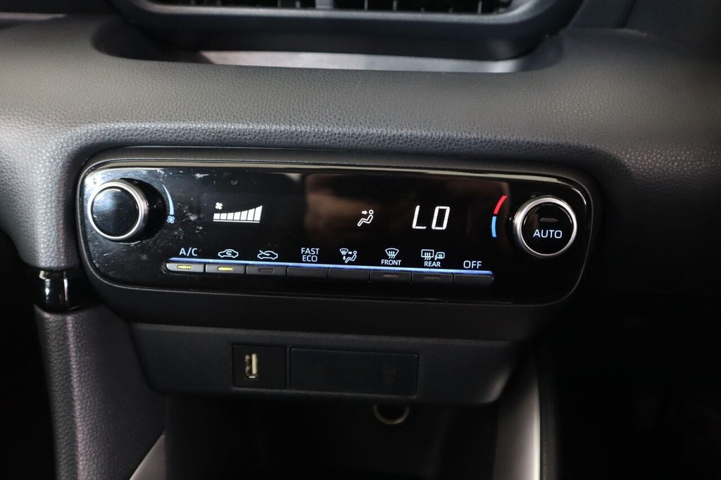 Used Toyota Yaris 2021 for sale - 77328242: Photo 21