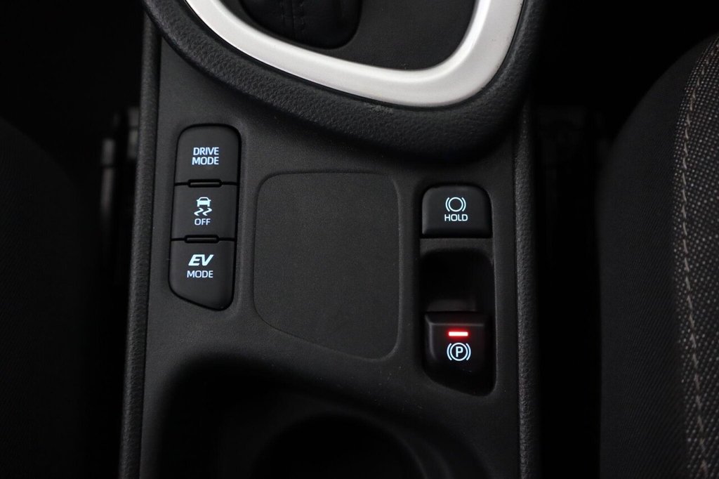 Used Toyota Yaris 2021 for sale - 77328242: Photo 23