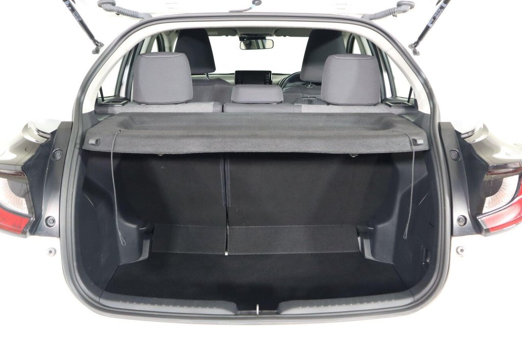 Used Toyota Yaris 2021 for sale - 77328242: Photo 40