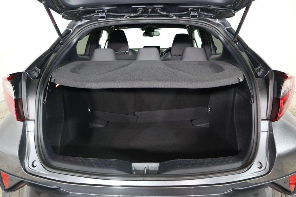 Used Toyota C-HR 2022 for sale - 76914775: Photo 42