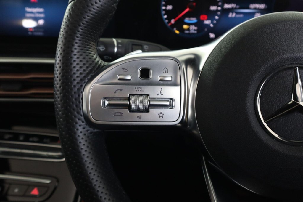 Used Mercedes-Benz EQC 2022 for sale - 76395942: Photo 17