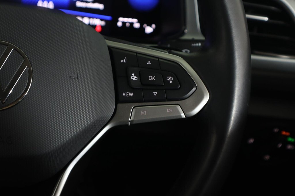 Used Volkswagen T-Roc 2024 for sale - 77905177: Photo 16