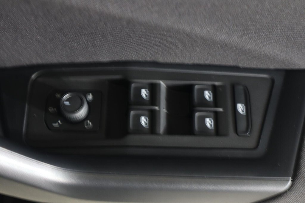 Used Volkswagen T-Roc 2024 for sale - 77905177: Photo 25