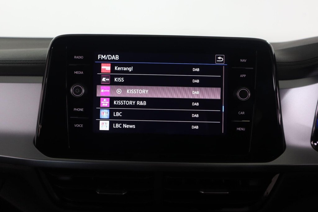 Used Volkswagen T-Roc 2024 for sale - 77905177: Photo 32