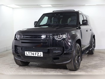 Used Land Rover Defender 110 2024 for sale - 78912559: Photo