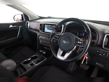Used Kia Sportage 2020 for sale - 79104043: Photo
