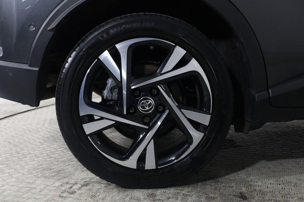 Used Toyota C-HR 2022 for sale - 77027447: Photo 15
