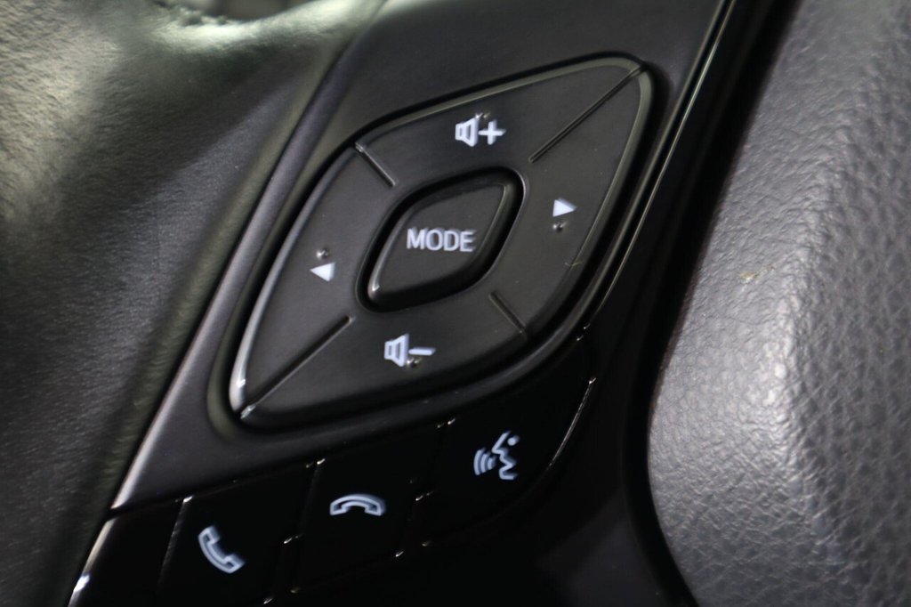 Used Toyota C-HR 2022 for sale - 77027447: Photo 24