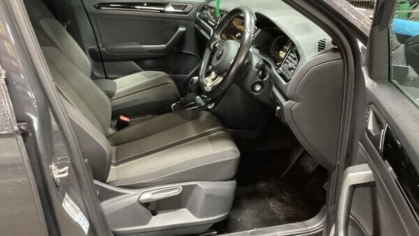 Used Volkswagen T-Roc 2021 for sale - 77953077: Photo 10