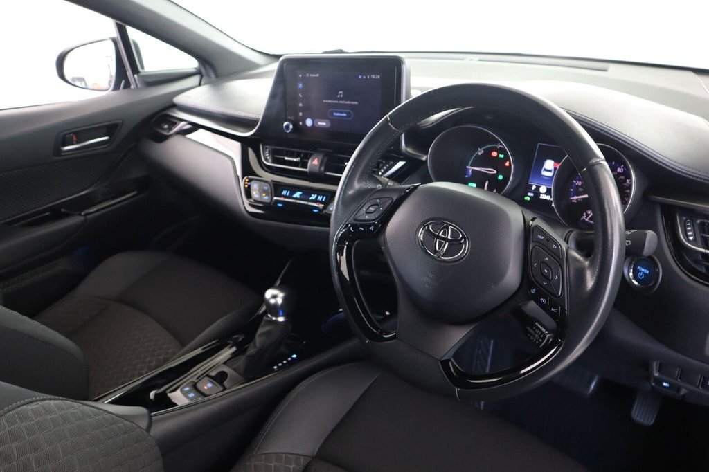 Used Toyota C-HR 2022 for sale - 76080889: Photo 17