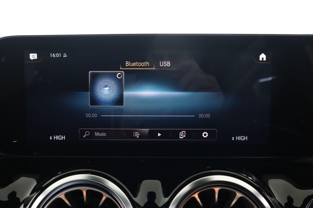 Used Mercedes-Benz GLA 2021 for sale - 76406789: Photo 38