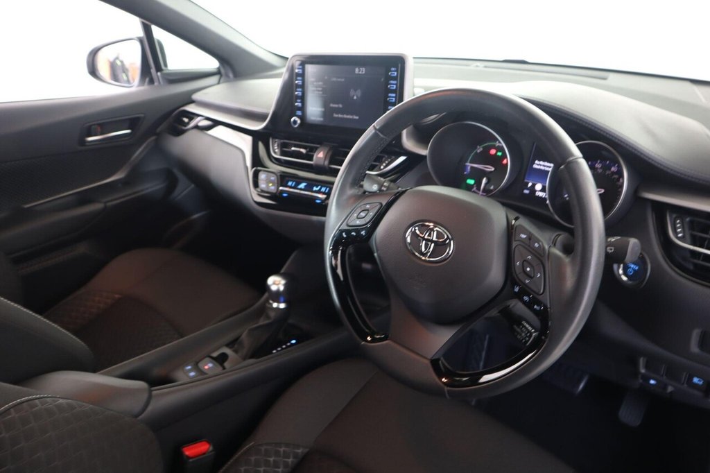 Used Toyota C-HR 2023 for sale - 77953118: Photo 11