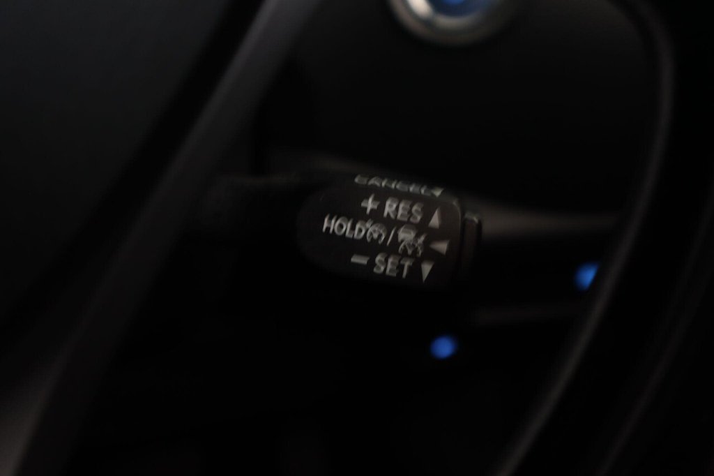 Used Toyota C-HR 2023 for sale - 77953118: Photo 21