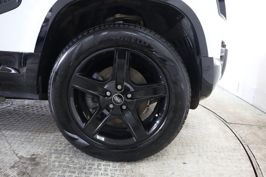 Used Land Rover Defender 2024 for sale - 78044808: Photo 31