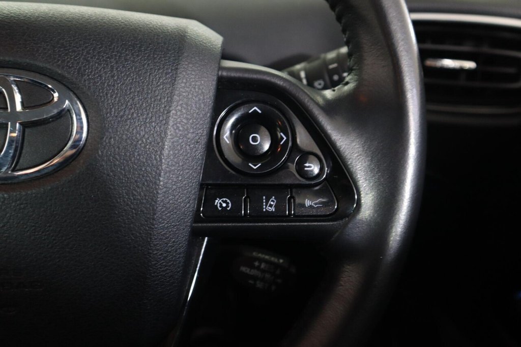 Used Toyota Prius 2022 for sale - 76386437: Photo 17
