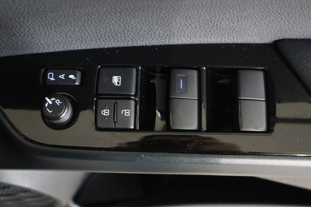 Used Toyota Prius 2022 for sale - 76386437: Photo 26