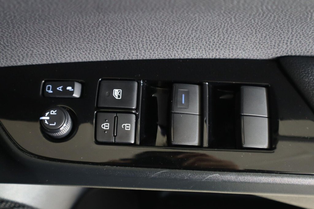 Used Toyota Prius 2022 for sale - 76582826: Photo 27