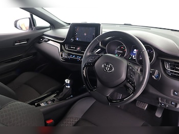 Used Toyota C-HR 2022 for sale - 78908434: Photo