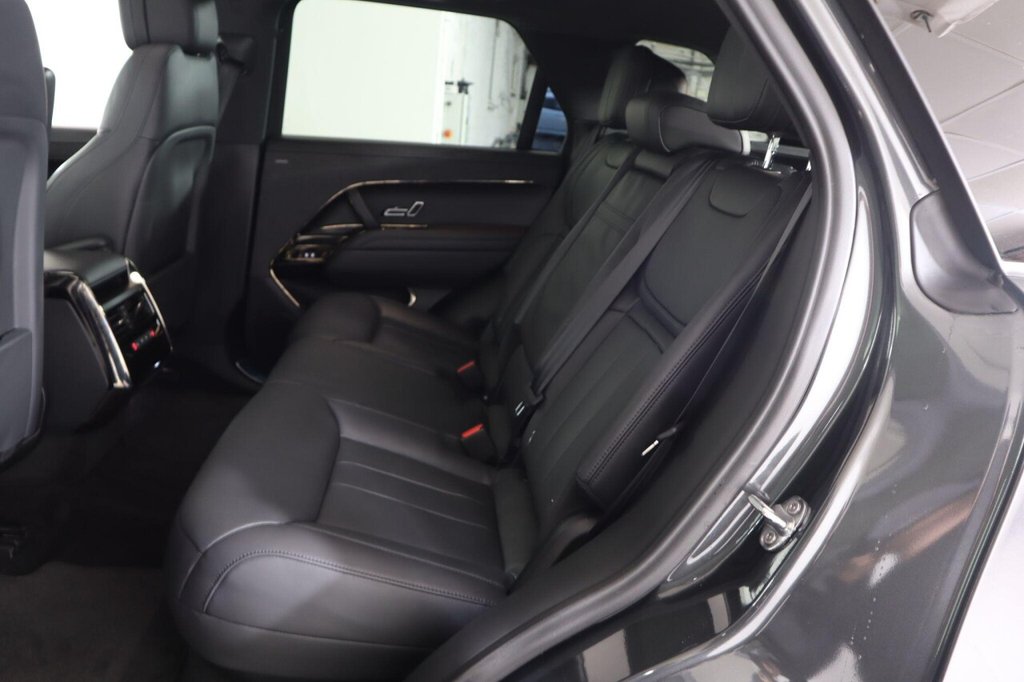 Used Land Rover Range Rover Sport 2024 for sale - 77464425: Photo 16