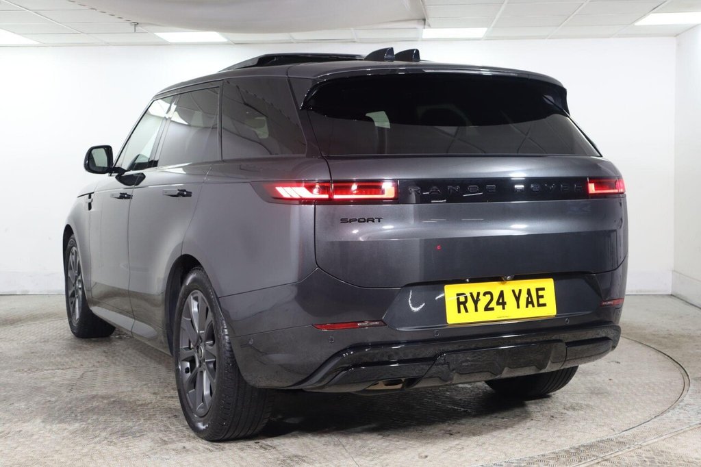 Used Land Rover Range Rover Sport 2024 for sale - 77464425: Photo 5