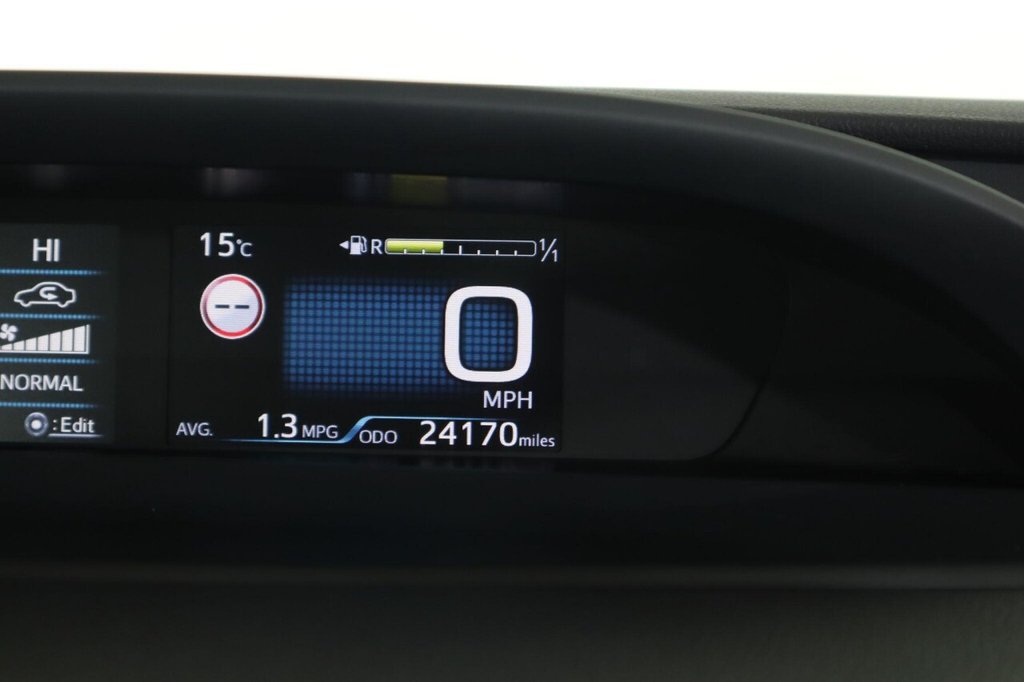 Used Toyota Prius 2022 for sale - 76510070: Photo 43