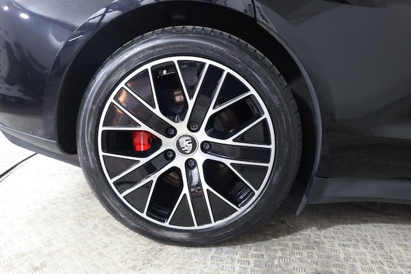 Used Porsche Taycan 2022 for sale - 75444659: Photo 33