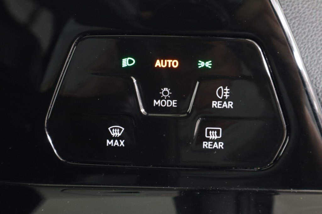 Used Volkswagen Golf 2020 for sale - 76632323: Photo 24