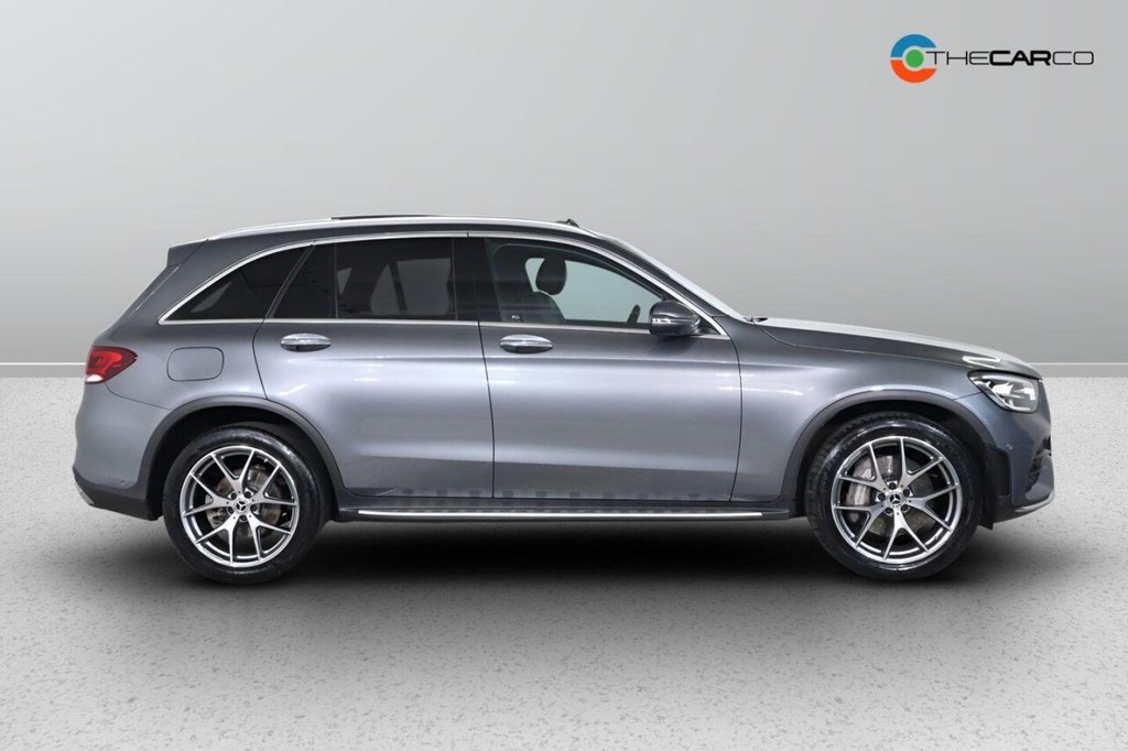 Used Mercedes-Benz GLC 2022 for sale - 76642735: Photo 11