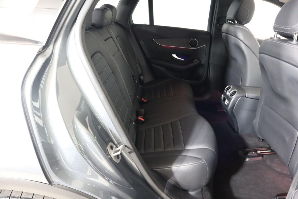 Used Mercedes-Benz GLC 2022 for sale - 76642735: Photo 17