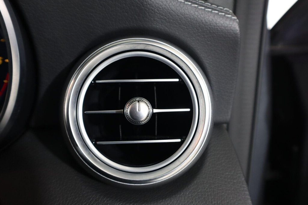 Used Mercedes-Benz GLC 2022 for sale - 76642735: Photo 28