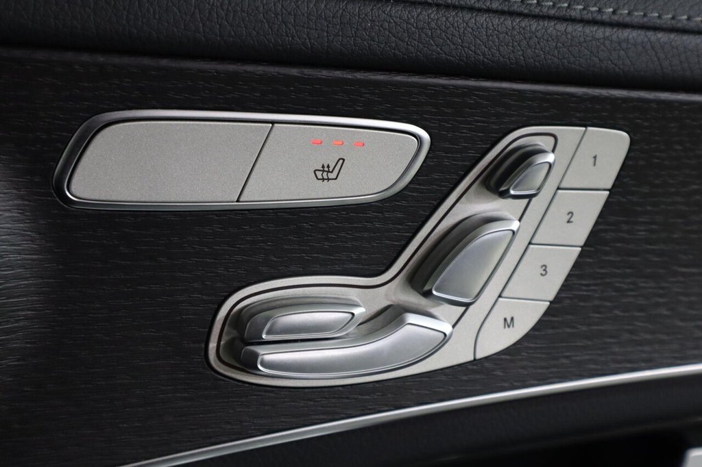 Used Mercedes-Benz GLC 2022 for sale - 76642735: Photo 29