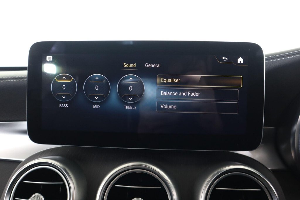 Used Mercedes-Benz GLC 2022 for sale - 76642735: Photo 37