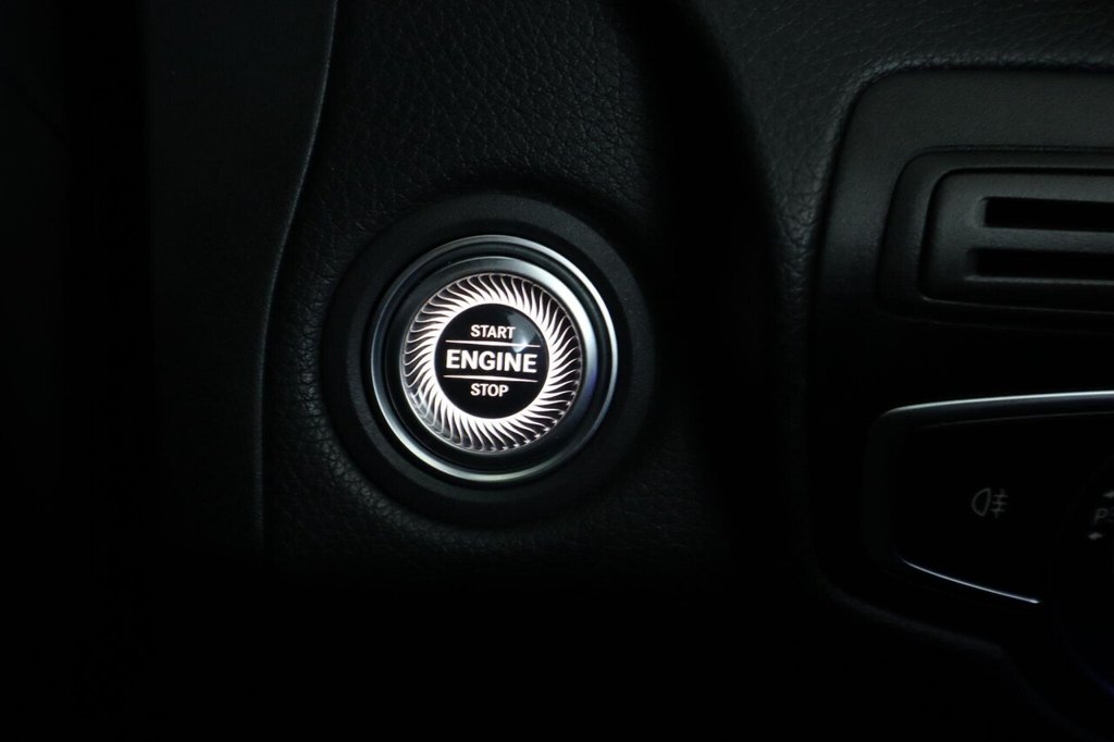 Used Mercedes-Benz GLC 2021 for sale - 76642449: Photo 21