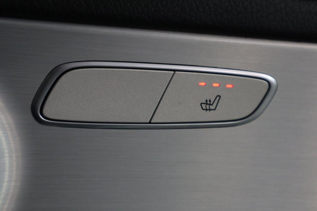 Used Mercedes-Benz GLC 2021 for sale - 76642449: Photo 25