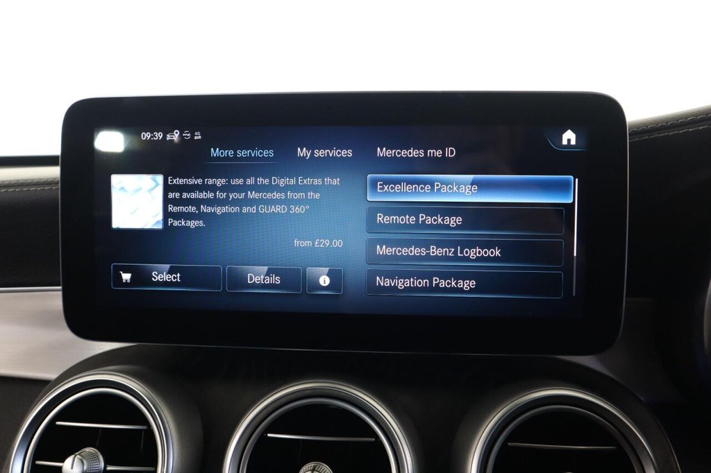 Used Mercedes-Benz GLC 2021 for sale - 76642449: Photo 45