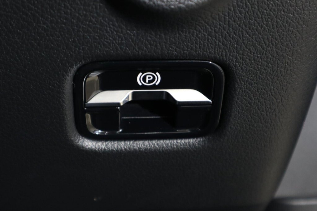 Used Mercedes-Benz C Class 2022 for sale - 76617871: Photo 22