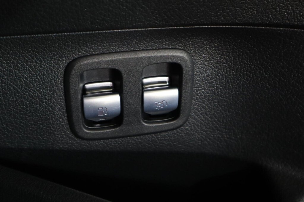 Used Mercedes-Benz C Class 2022 for sale - 76617871: Photo 24