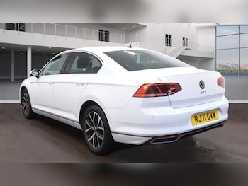 Used Volkswagen Passat 2021 for sale - 77551669: Photo