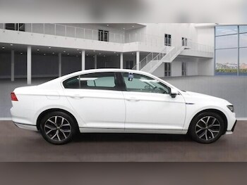 Used Volkswagen Passat 2021 for sale - 77551669: Photo