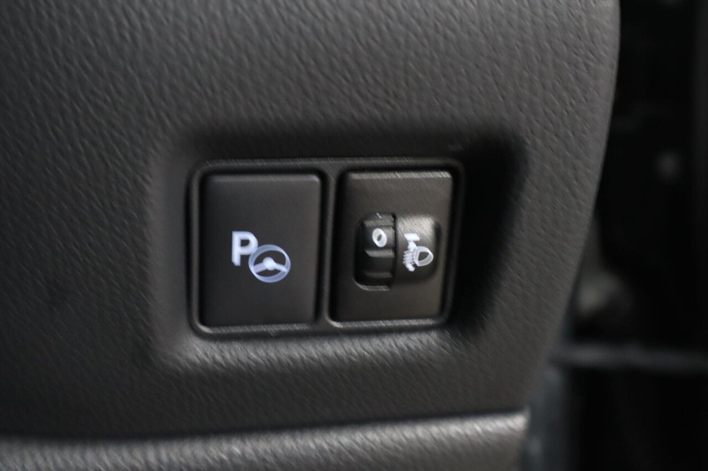 Used Toyota C-HR 2022 for sale - 76406822: Photo 23