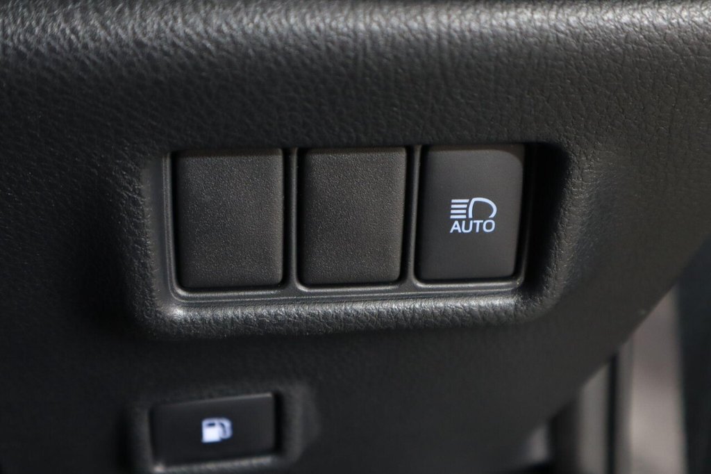 Used Toyota C-HR 2022 for sale - 76406822: Photo 24